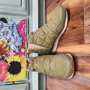 Teva ReEMBER mid burnt Olive size 7